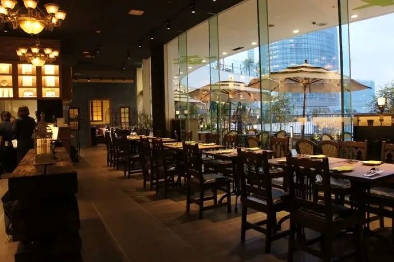 BISTRO RUBAN 横浜ベイクォーター（ビストロリュバン）